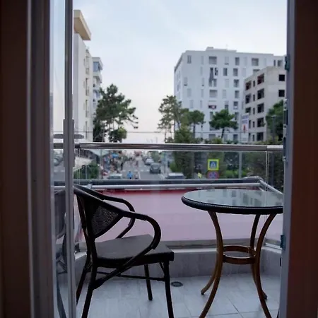 La Onda Apartment *